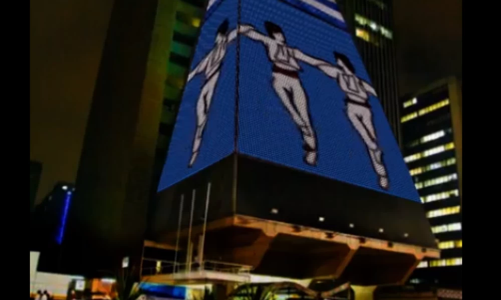 25η Μαρτίου: "Ντύνονται" στα γαλανόλευκα δύο λαμπρά κτίρια της Βραζιλίας